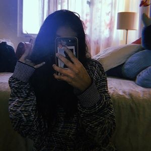 Meet your Posher, Leslie